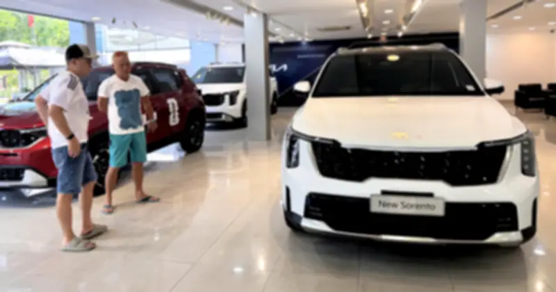 Xe hybrid mở rộng thị phần, cuộc đua sản phẩm sôi động