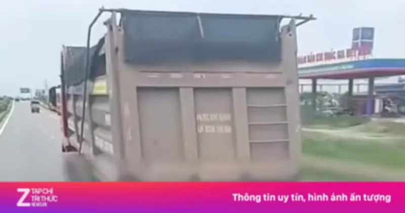 Xe đầu kéo đánh võng trên đường, tài xế bị phạt tới 50 triệu đồng