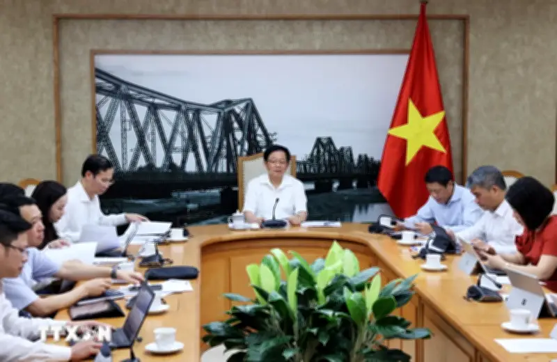 Đẩy nhanh tiến độ hoàn thiện thể chế khoa học công nghệ và chuyển đổi số