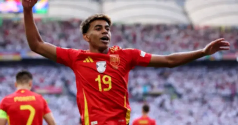 Yamal khao khát sánh vai cùng Messi và Ronaldo tại World Cup 2026