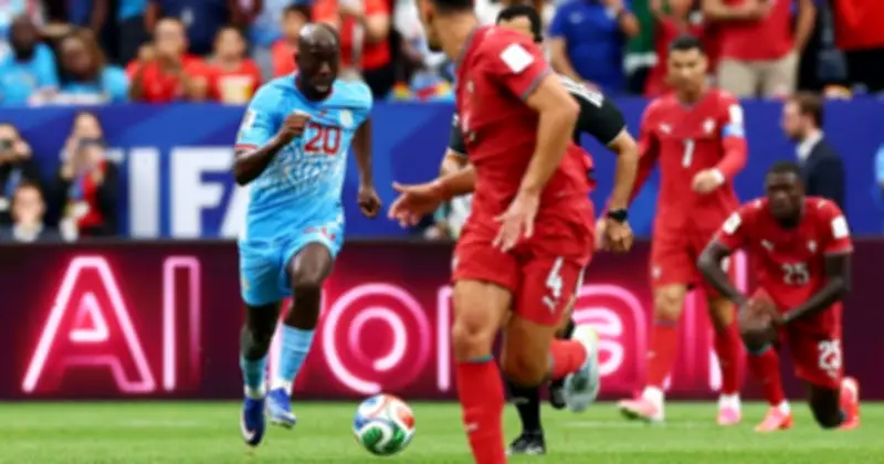 Yoane Wissa ghi bàn lịch sử, khiến Bồ Đào Nha và Ronaldo thất vọng