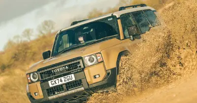 10 mẫu SUV và bán tải vượt địa hình khắc nghiệt nhất