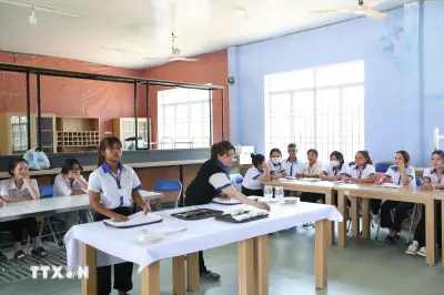 Bộ Giáo dục lần đầu ban hành Điều lệ trường trung học nghề