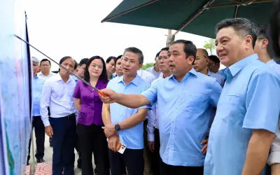 Bí thư Hà Nội kiểm tra 3 dự án giao thông trọng điểm, yêu cầu thông xe trước Tết 2027