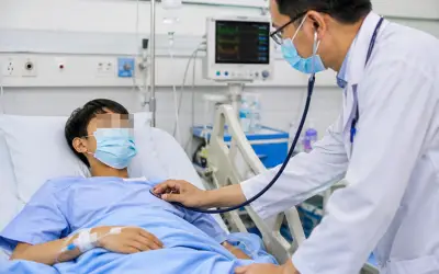 Bé trai 14 tuổi suýt chết vì biến chứng tiểu đường do uống trà sữa