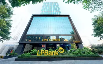 Cổ phiếu LPB tăng trần lên 52.600 đồng, thanh khoản đột biến 8.000 tỷ
