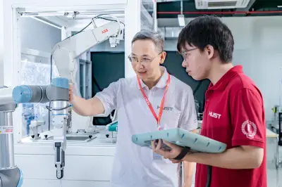 Cơ sở giáo dục đại học triển khai chương trình đào tạo kỹ sư, thạc sĩ tài năng STEM