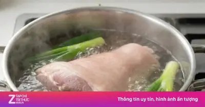 Cách luộc thịt heo thơm ngọt, không bị khô chỉ với vài bước đơn giản