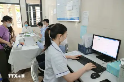 Chế độ phụ cấp đặc thù và hỗ trợ hằng tháng cho nhân viên y tế từ ngày 15/7
