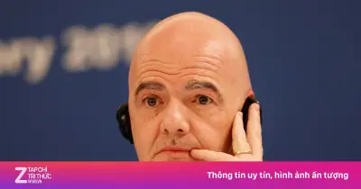 Chủ tịch FIFA gây tranh cãi vì dùng máy bay riêng liên tục trong World Cup