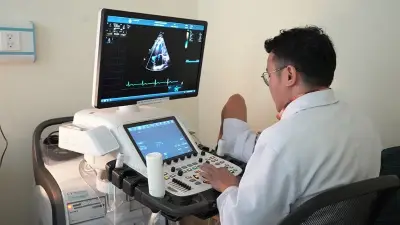 Chương trình khám sức khỏe miễn phí cho ngư dân Quảng Ngãi