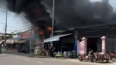 Cháy tiệm gà mới khai trương ở Đồng Nai, nhiều người hoảng loạn