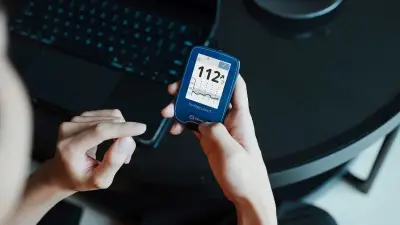 Cảm biến FreeStyle Libre 2 Plus giúp quản lý đường huyết liên tục không chích máu