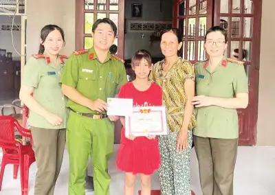 Công an Đồng Nai quét sạch ma túy, hỗ trợ dân tận tình