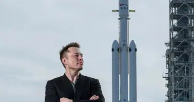 Elon Musk phải mất 31.700 năm để đếm hết 1.000 tỷ USD