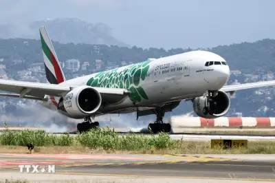 Emirates cắt giảm gần nửa triệu ghế bay trong tháng sau