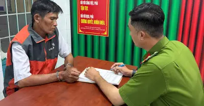 Gã xe ôm cướp vé số của người già ở TPHCM bị bắt, lộ ra 5 tiền án, tiền sự