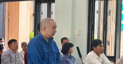 Giả danh cán bộ phòng đăng ký đất đai, phân lô tách thửa lừa hơn 10 tỷ đồng