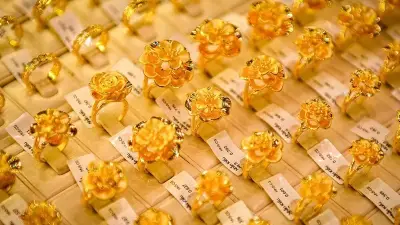 Giá vàng trong nước giảm mạnh, vàng thế giới rơi xuống dưới 4.000 USD/ounce