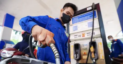 Giá xăng dầu sắp giảm mạnh, hàng triệu người được lợi
