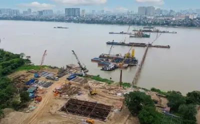 Hà Nội đẩy mạnh thi công các cầu vượt sông Hồng, sông Đuống