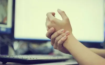 Hội chứng bàn tay bàn chân: Tác dụng phụ thường gặp ở bệnh nhân ung thư