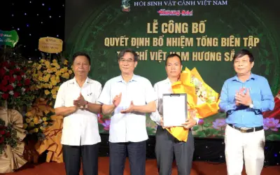 Hội Sinh vật cảnh Việt Nam bổ nhiệm Tổng Biên tập Tạp chí Việt Nam Hương Sắc