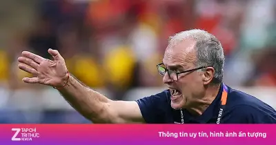 HLV Marcelo Bielsa nổi nóng, quát thẳng phóng viên vì câu hỏi về phong độ