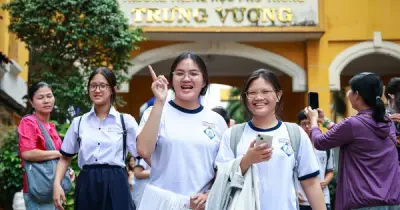 Hơn 151.000 thí sinh dự thi lớp 10 tại TP.HCM, đề toán được đánh giá dễ