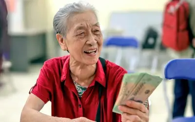 Hơn 3,5 triệu người hưởng lương hưu, lịch chi trả tháng 6 chi tiết