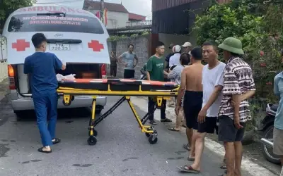 Hưng Yên: Người đàn ông 71 tuổi dùng kiếm đâm vợ và em vợ tử vong