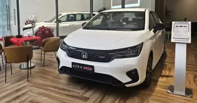 Honda City 2026 đổi lại ngôi á quân khi Mazda2 hụt hơi