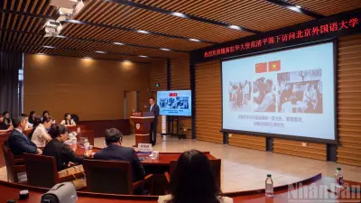 Đại sứ Phạm Thanh Bình giao lưu với sinh viên Trung Quốc tại Bắc Kinh
