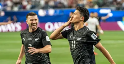 Iran hòa New Zealand 2-2, HLV Tunisia bị sa thải sau một trận