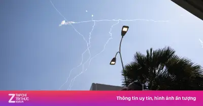 Israel không kích nhà máy hóa dầu Iran, xung đột lan rộng
