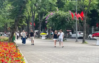 Không khí lạnh tiếp tục ảnh hưởng, miền Bắc mưa dông kéo dài