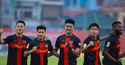 Kết quả bán kết Cúp Quốc Gia: Nam Định thua sốc, Ninh Bình thắng đậm