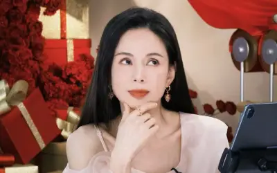 Lý Nhược Đồng phản bác tin 'hết thời' vì đóng phim ngắn