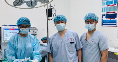 Mẹ cho con ăn xôi trước giờ mổ, bé 3 tuổi phải hoãn phẫu thuật