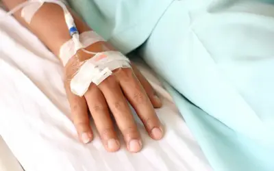 Mẹ lén cho con ăn xôi sữa trước mổ suýt gây biến chứng gây mê