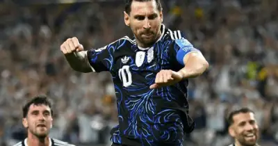 Messi lập kỷ lục ghi bàn 7 trận liên tiếp tại World Cup sau siêu phẩm vào lưới Jordan