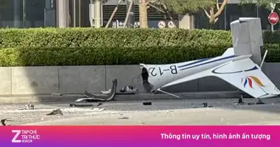 Máy bay hạng nhẹ đâm vào tòa tháp cao nhất Bắc Kinh, sơ tán khẩn cấp