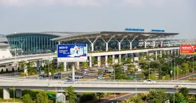 Máy bay phát hiện UAV bay ngược chiều gần sân bay Nội Bài, 16 chuyến bay bị ảnh hưởng