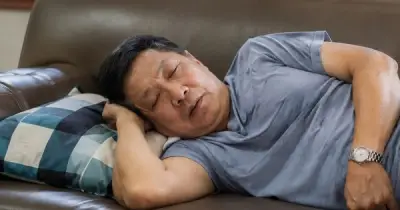 Ngủ trưa quá lâu làm tăng nguy cơ mắc bệnh gan nhiễm mỡ