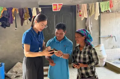 Nhà mạng lên bàn cao phát loa mời người dân chuẩn hóa thuê bao