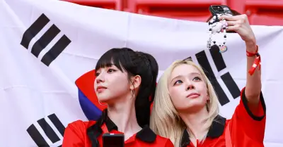 Những hot girl xứ Hàn cổ vũ World Cup 2026 gây sốt