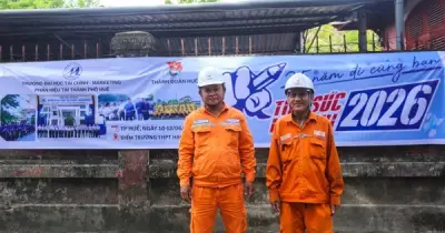 Những người 'lính áo cam' thầm lặng bên kỳ thi tốt nghiệp THPT 2026