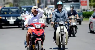 Nắng nóng diện rộng bao trùm miền Bắc, Hà Nội 38 độ