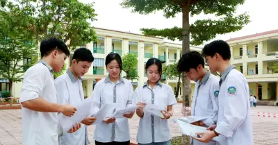 Đáp án chính thức môn Vật lý thi tốt nghiệp THPT 2026