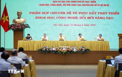 Phiên họp chuyên đề thúc đẩy khoa học công nghệ và đổi mới sáng tạo